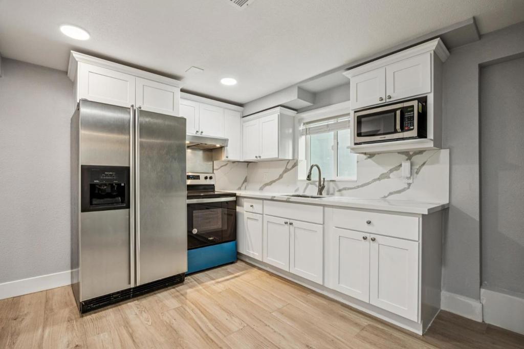 Daly City, California, 94015, United States, 5 Bedrooms Bedrooms, ,2 BathroomsBathrooms,Residential,For Sale,2010788