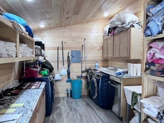 Mountain View, Arkansas, 72560, United States, 3 Bedrooms Bedrooms, ,2 BathroomsBathrooms,Residential,For Sale,1792514