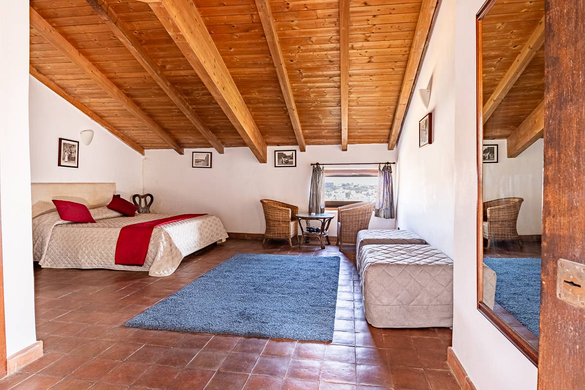 Napoli, Napoli, 80100, IT, 6 Bedrooms Bedrooms, ,6 BathroomsBathrooms,Residential,For Sale,1991925