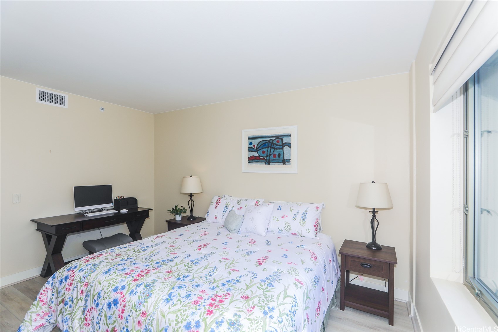 Honolulu, Hawaii, 96815, United States, 2 Bedrooms Bedrooms, ,2 BathroomsBathrooms,Residential,For Sale,1794682