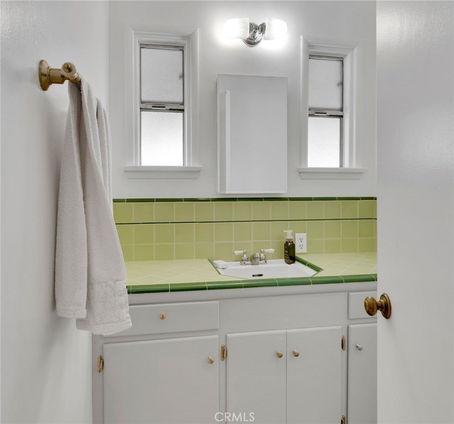 Covina, California, 91722, United States, 3 Bedrooms Bedrooms, ,2 BathroomsBathrooms,Residential,For Sale,1915523