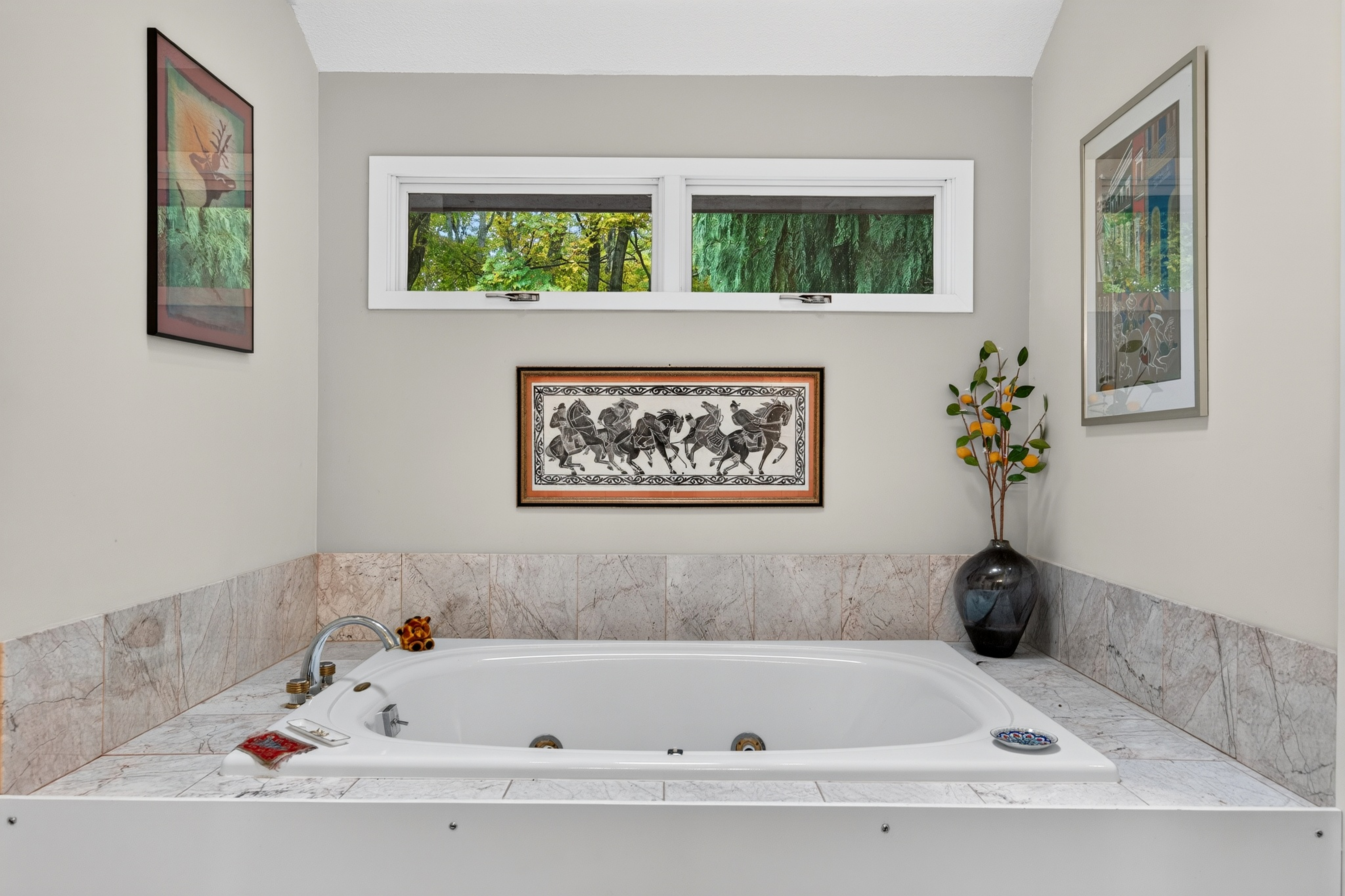  Contemporary Gem Tucked Away on 2.2 Private Acres - 物件實景