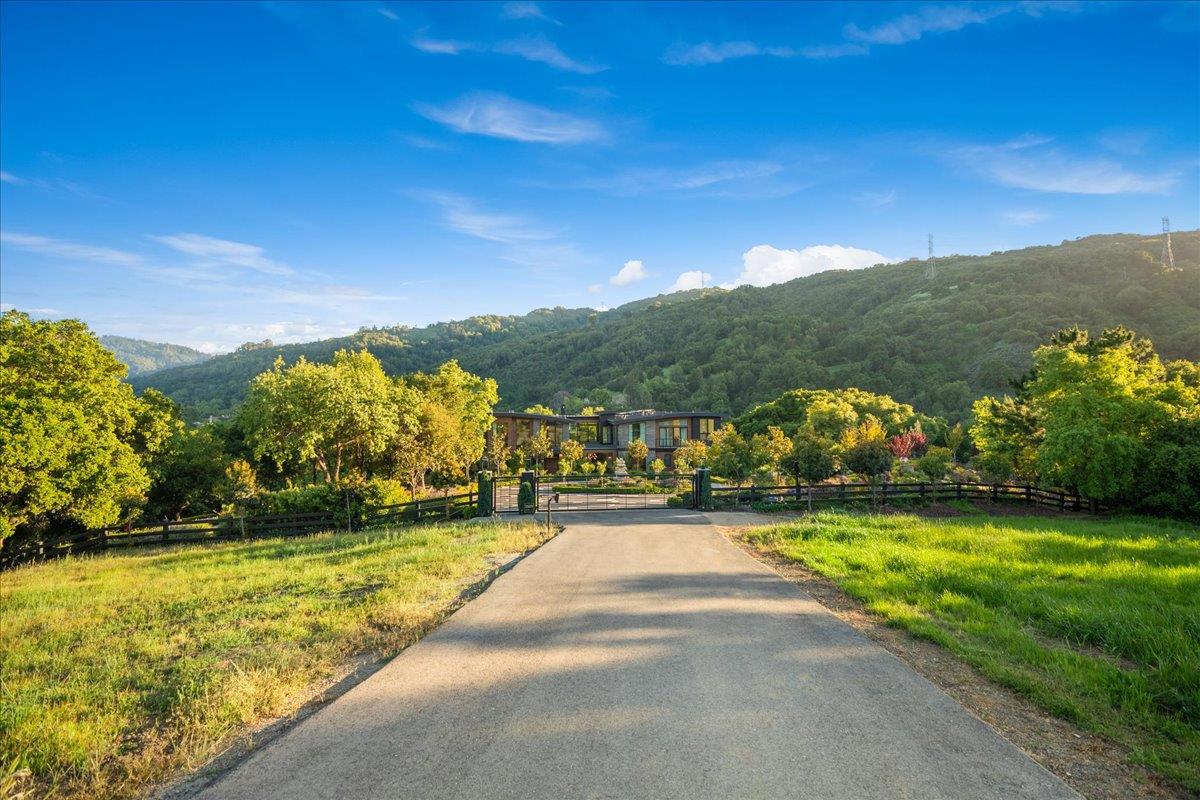 Saratoga, California, 95070, United States, 6 Bedrooms Bedrooms, ,11 BathroomsBathrooms,Residential,For Sale,1971416