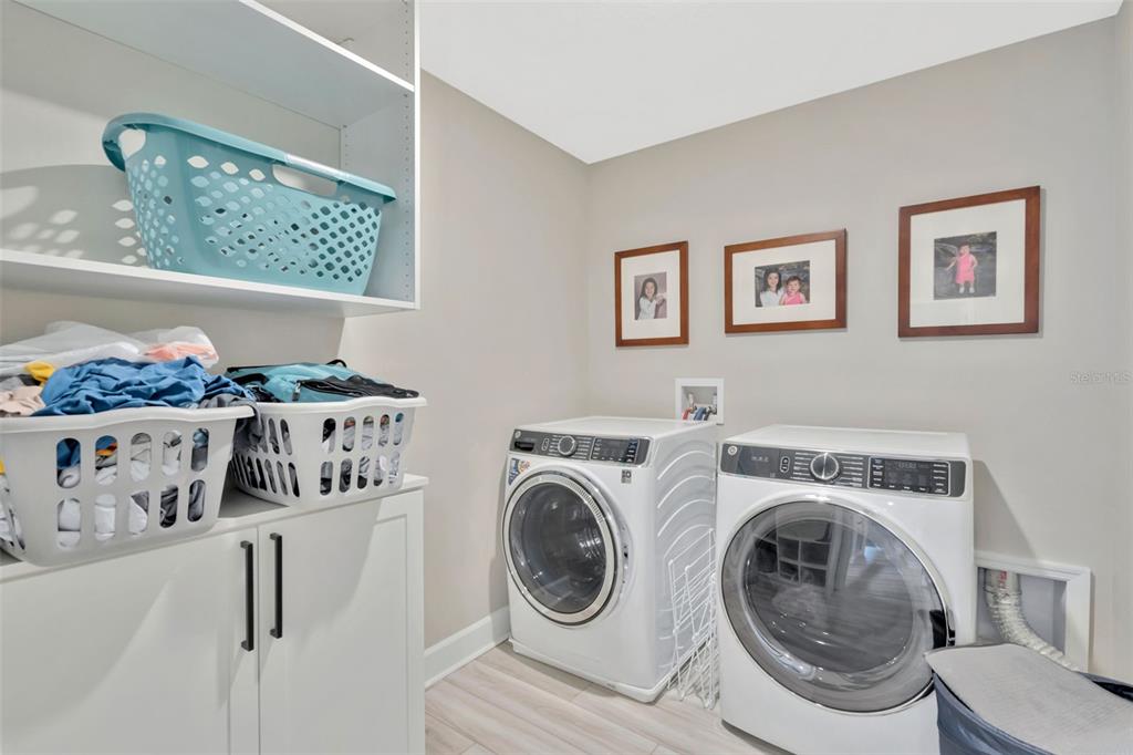 St Cloud, Florida, 34772, United States, 5 Bedrooms Bedrooms, ,3 BathroomsBathrooms,Residential,For Sale,1970821