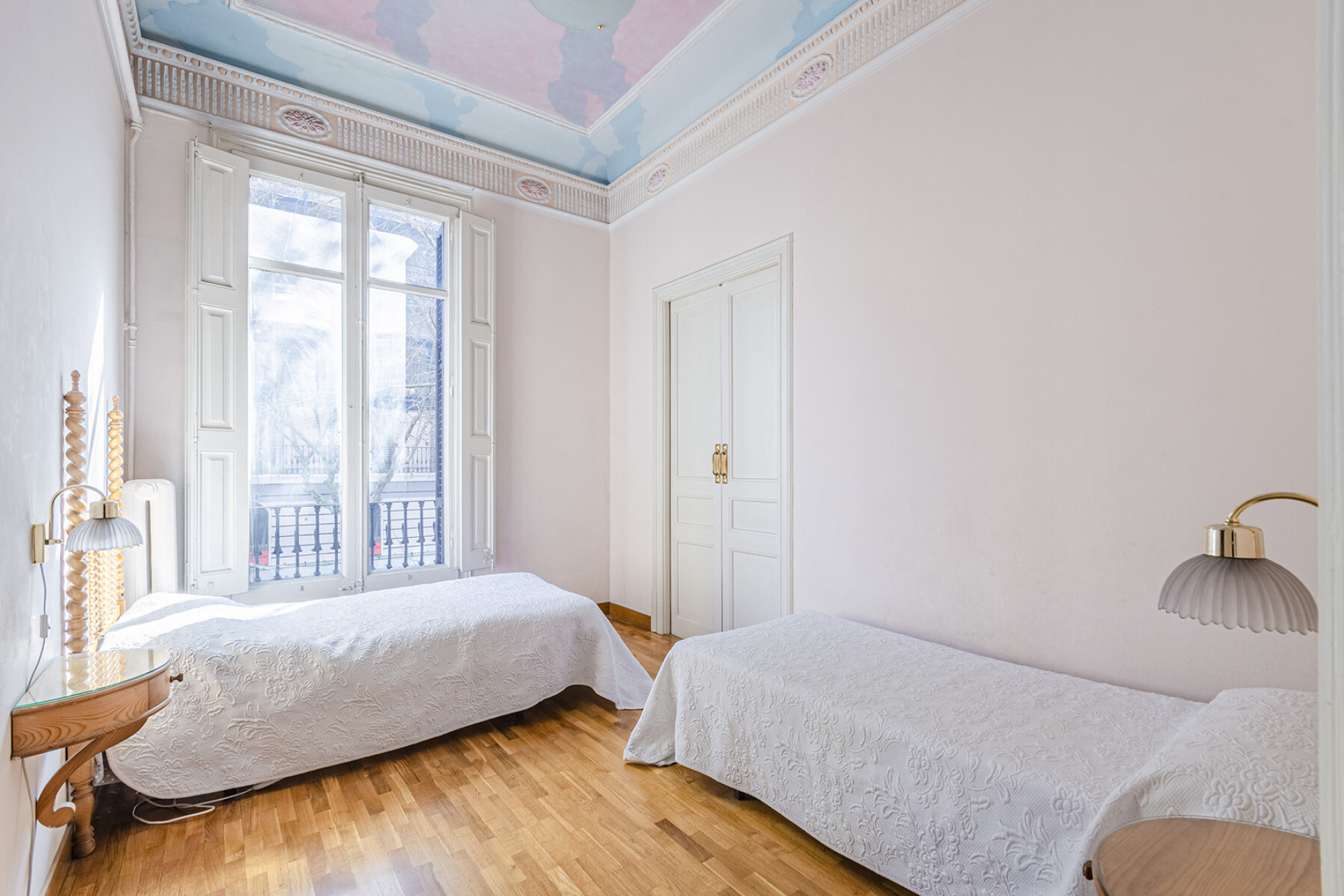  Stately main house with period details in Eixample Dret - 物件實景