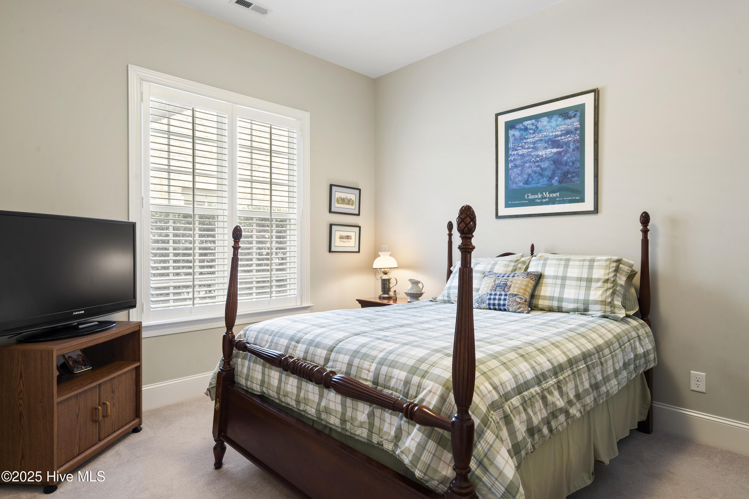 Wilmington, North Carolina, 28403, United States, 4 Bedrooms Bedrooms, ,3 BathroomsBathrooms,Residential,For Sale,1849696