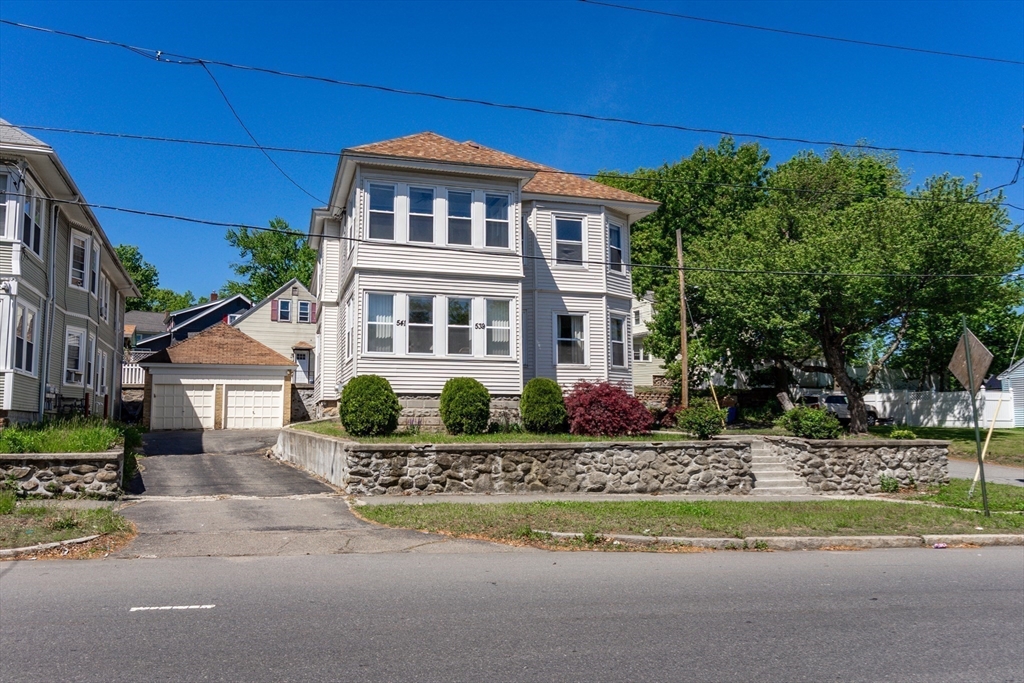 Lawrence, Massachusetts, 01841, United States, 6 Bedrooms Bedrooms, ,3 BathroomsBathrooms,Residential,For Sale,2048880
