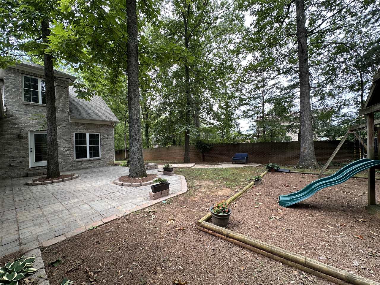 Bowling Green, Kentucky, 42104, United States, 5 Bedrooms Bedrooms, ,3 BathroomsBathrooms,Residential,For Sale,1907465