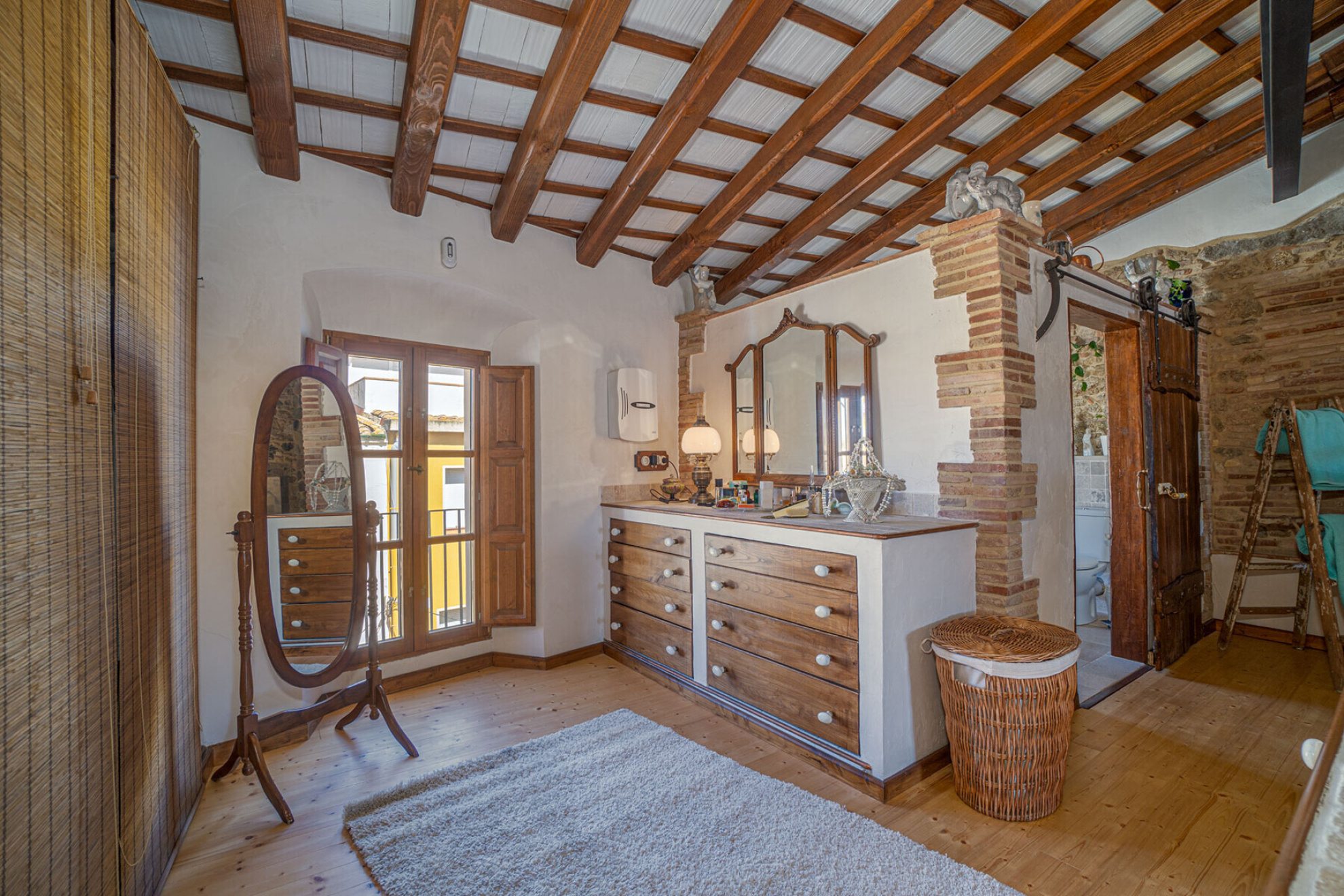  Historic 1887 townhouse with courtyard and a high quality restoration. - 物件實景