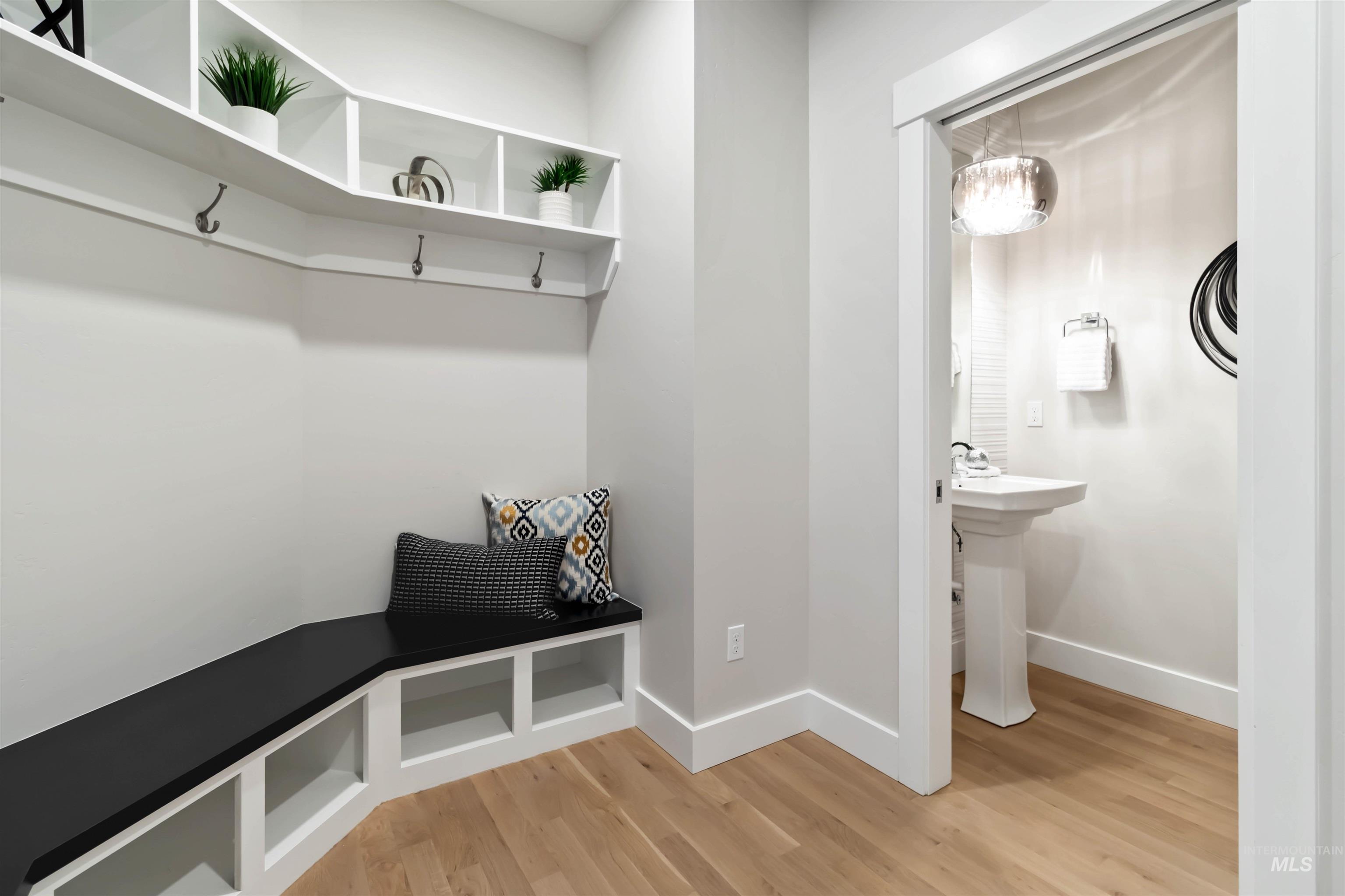 Meridian, Idaho, 83642, United States, 3 Bedrooms Bedrooms, ,3 BathroomsBathrooms,Residential,For Sale,1890290