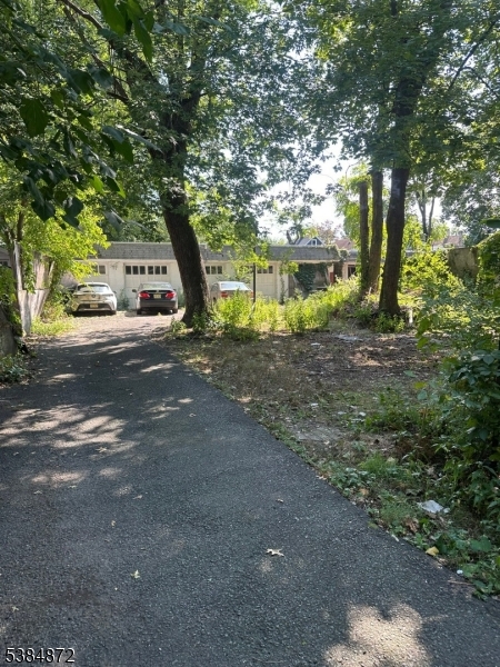 Irvington Twp., New Jersey, 07111, United States, 6 Bedrooms Bedrooms, ,4 BathroomsBathrooms,Residential,For Sale,1947988
