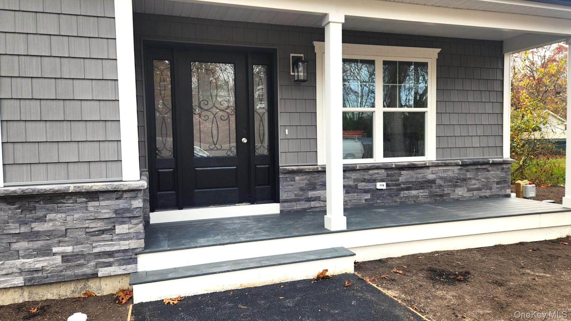 Shirley, New York, 11967, United States, 4 Bedrooms Bedrooms, ,3 BathroomsBathrooms,Residential,For Sale,1992019