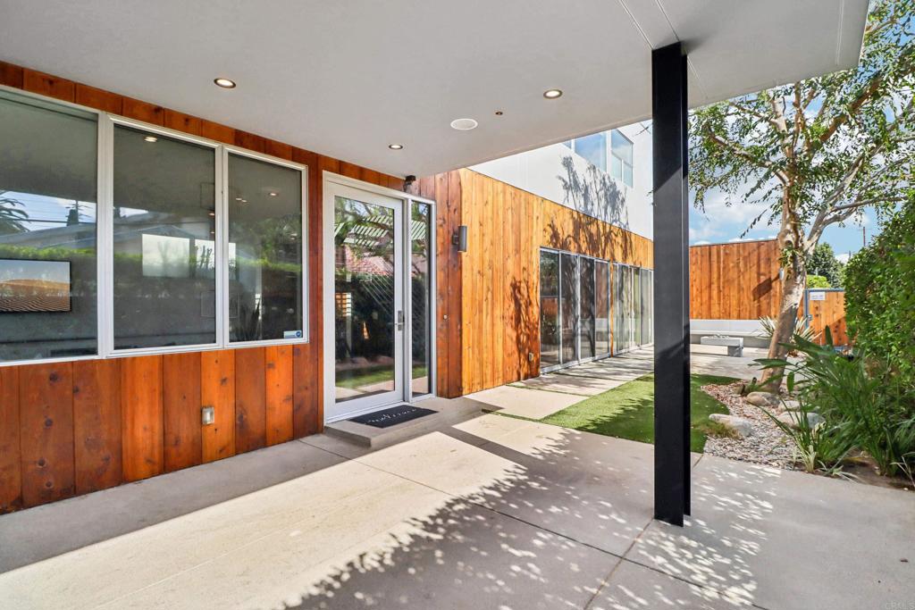 Venice, California, 90291, United States, 4 Bedrooms Bedrooms, ,4 BathroomsBathrooms,Residential,For Sale,1843493