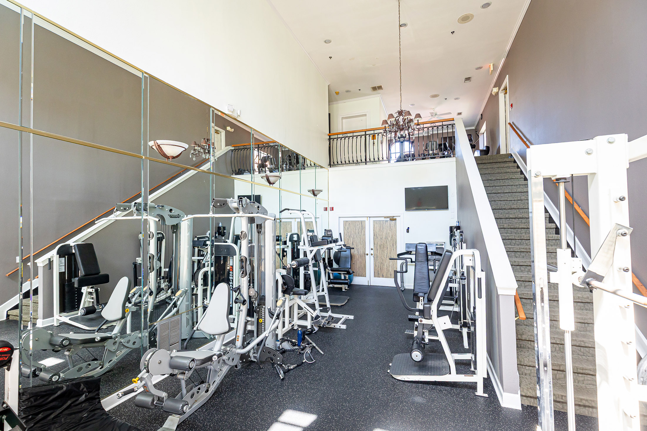  Beautiful One Bedroom Condo in a Sought-after Community - 物件實景