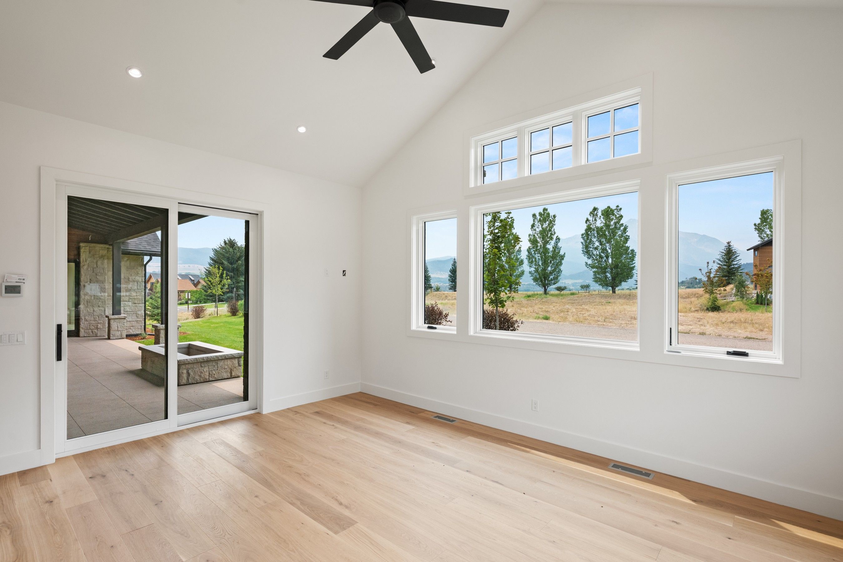  Completed 2026 New Build in River Valley Ranch - 物件實景