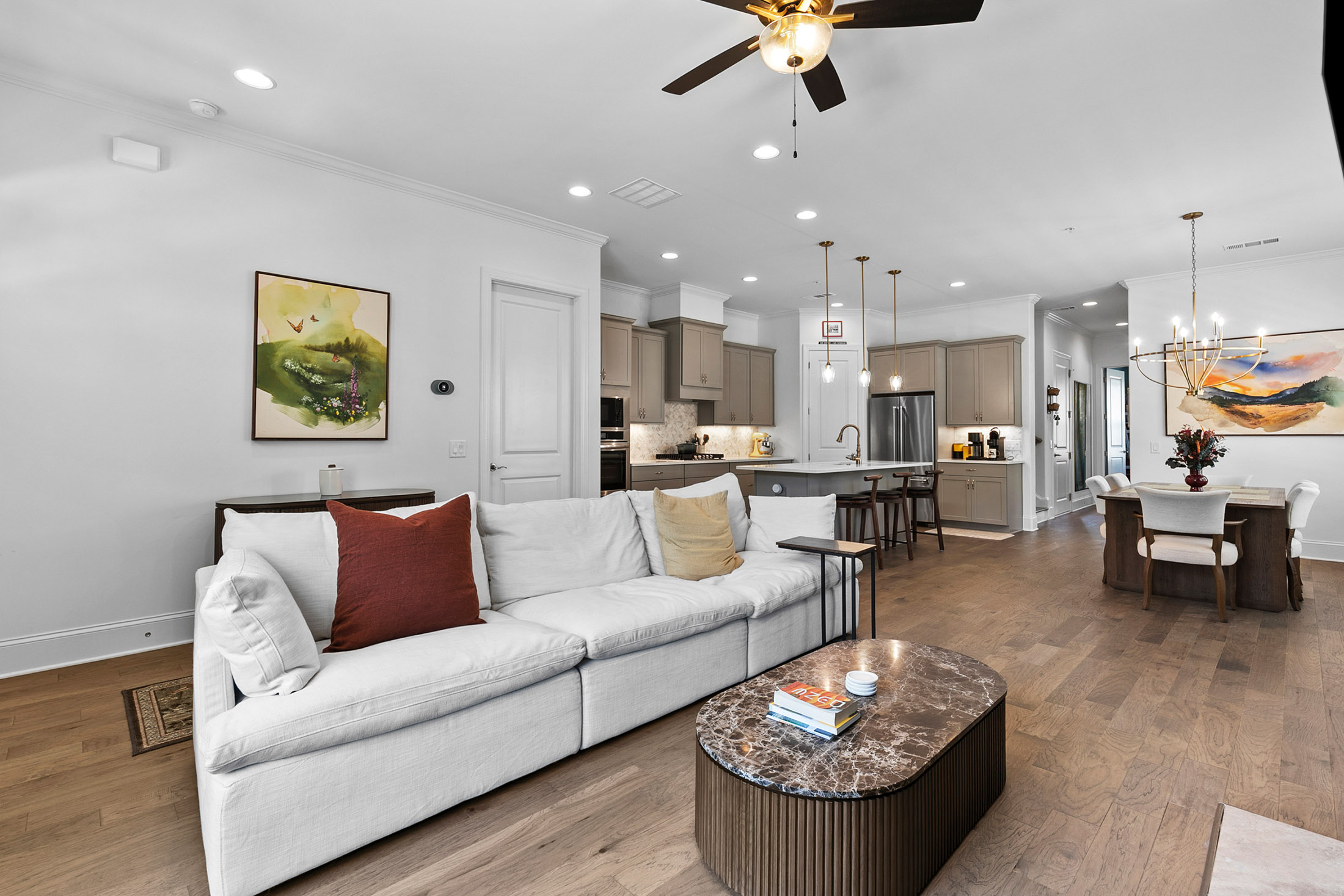  Beautifully Designed Townhome Just Moments from Downtown Woodstock - 物件實景