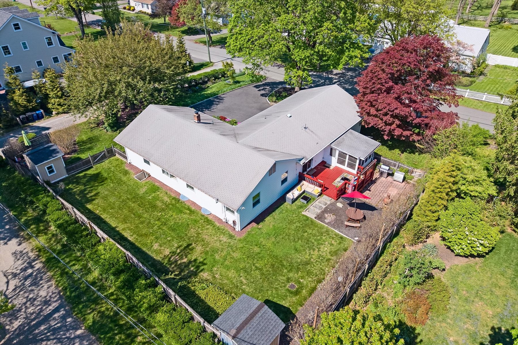  Unique Versatile and Surpisingly Spacious Ranch Home - 物件實景
