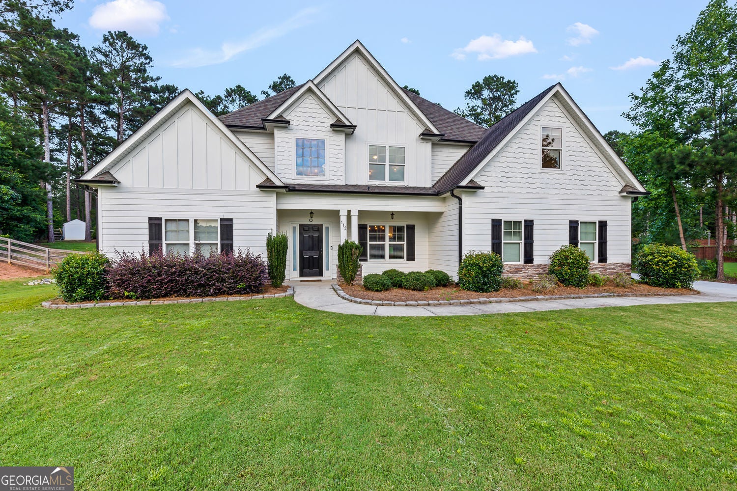 Senoia, Georgia, 30276, United States, 5 Bedrooms Bedrooms, ,4 BathroomsBathrooms,Residential,For Sale,1877866