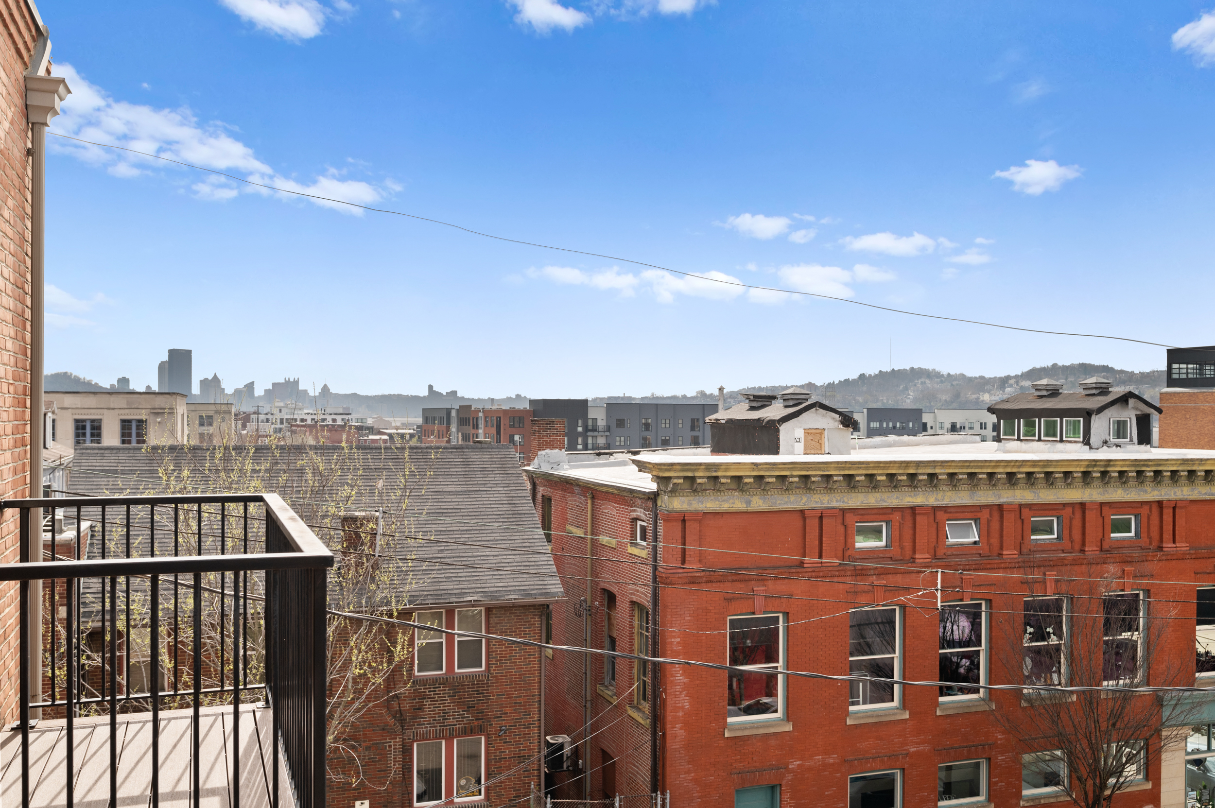  4059 Saint Johns Way, Pittsburgh, PA 15201 - 物件實景