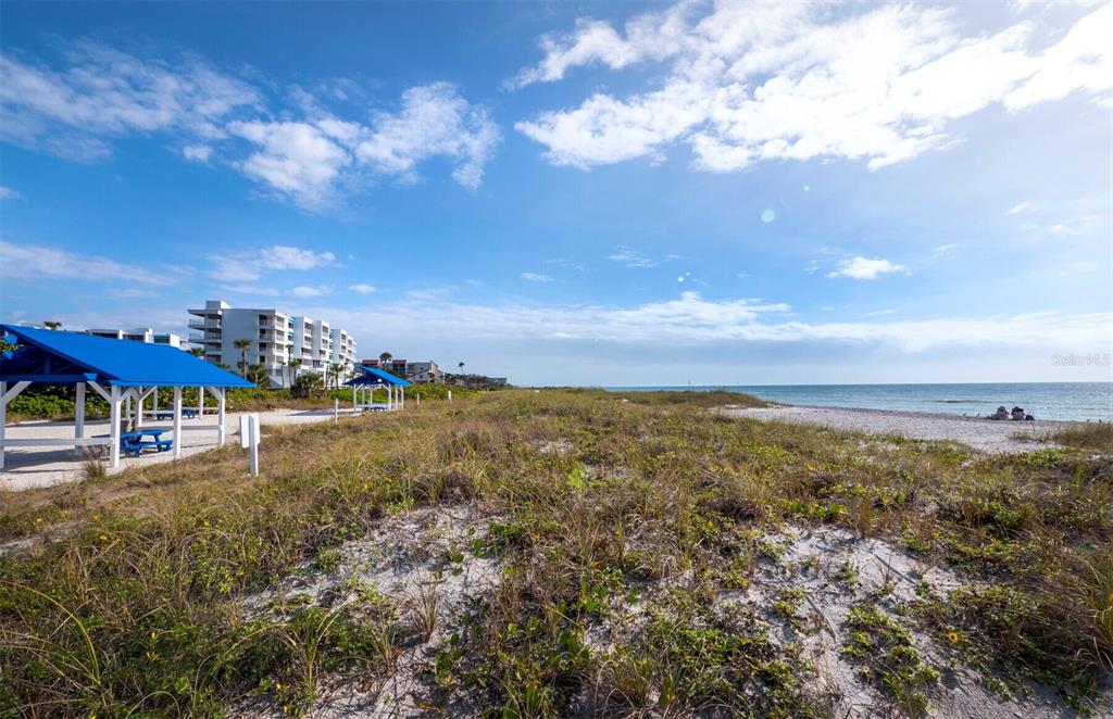 Longboat Key, Florida, 34228, United States, 2 Bedrooms Bedrooms, ,3 BathroomsBathrooms,Residential,For Sale,1942168