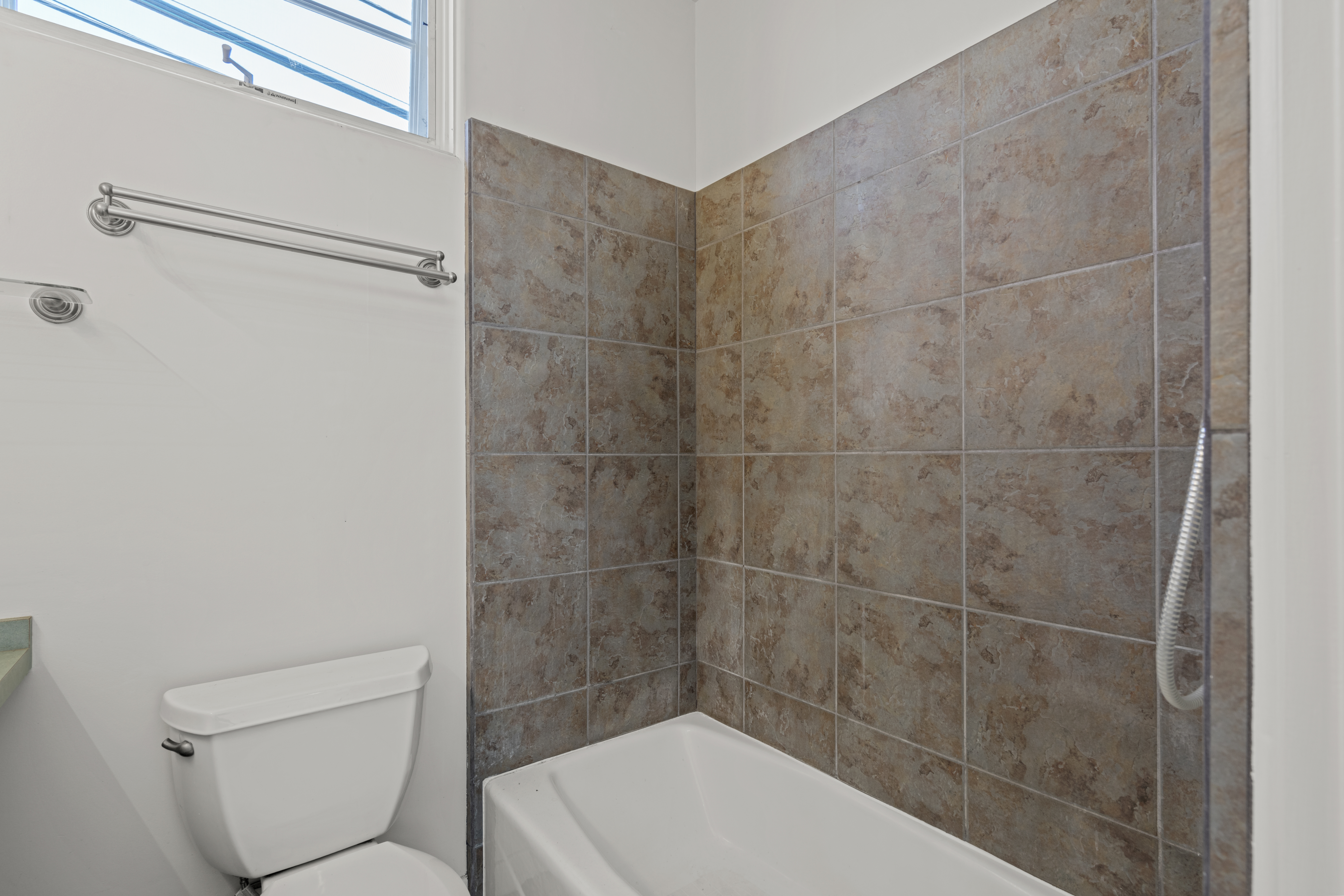  2108 Grandview Avenue, Manhattan Beach, CA 90266 - 物件實景