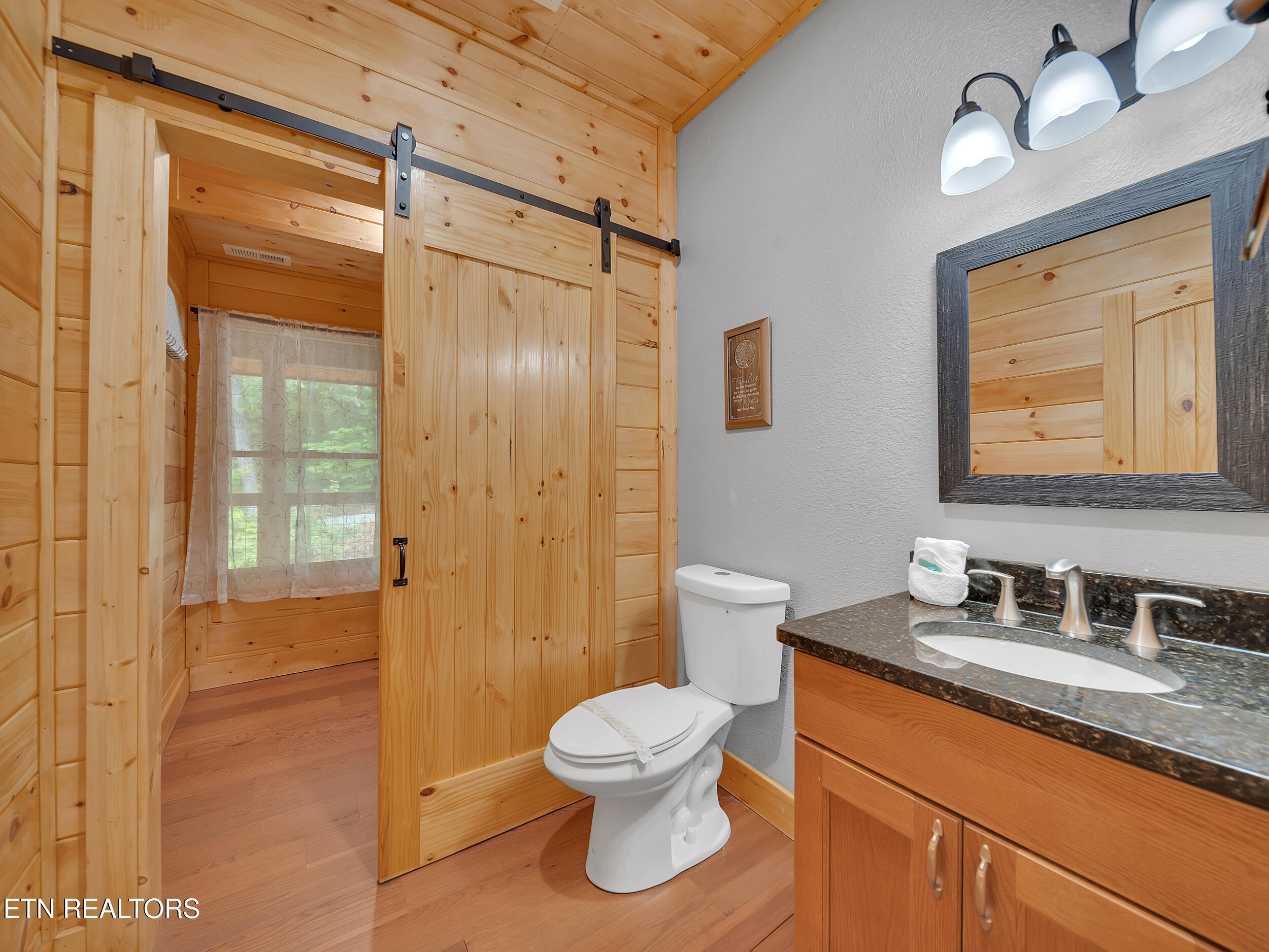 Sevierville, Tennessee, 37876, United States, 3 Bedrooms Bedrooms, ,4 BathroomsBathrooms,Residential,For Sale,1938196