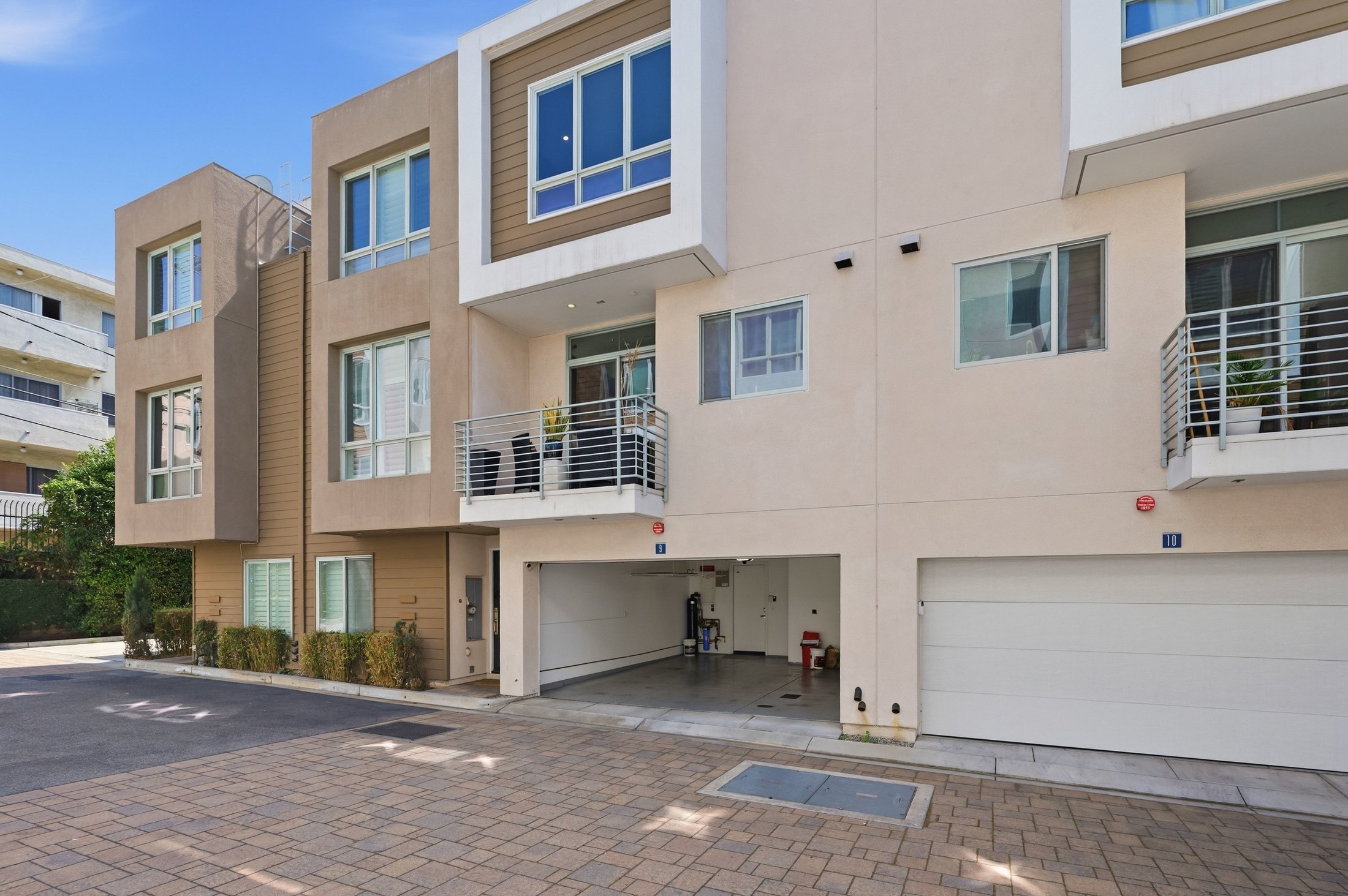  1400 North Fuller Avenue - 物件實景