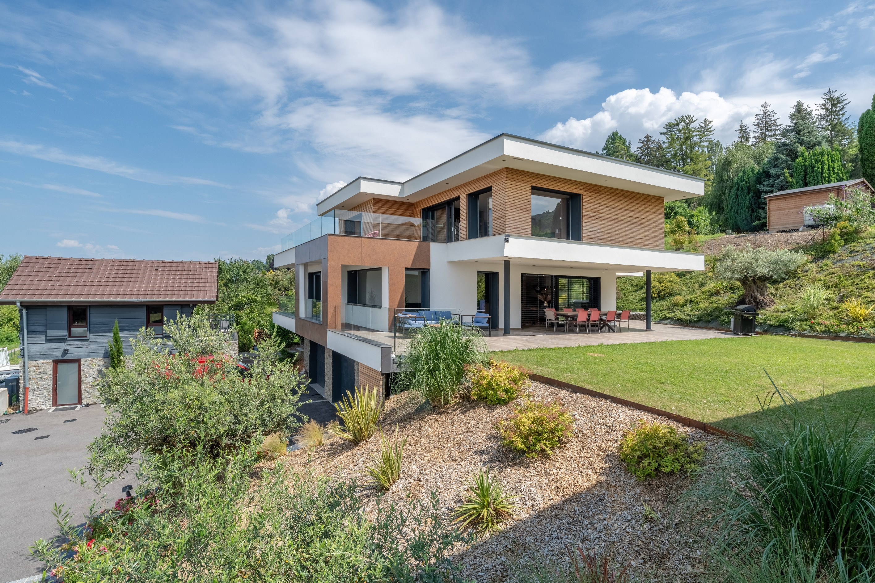  Contemporary Villa for Sale in Neuvecelle with Lake Views - 物件實景