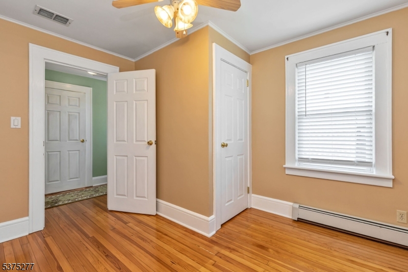 Garwood Boro, New Jersey, 07027, United States, 3 Bedrooms Bedrooms, ,2 BathroomsBathrooms,Residential,For Sale,1908282