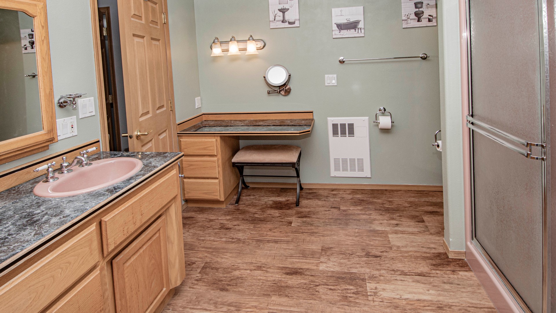 Bonners Ferry, Idaho, 83805, United States, 4 Bedrooms Bedrooms, ,4 BathroomsBathrooms,Residential,For Sale,1920426