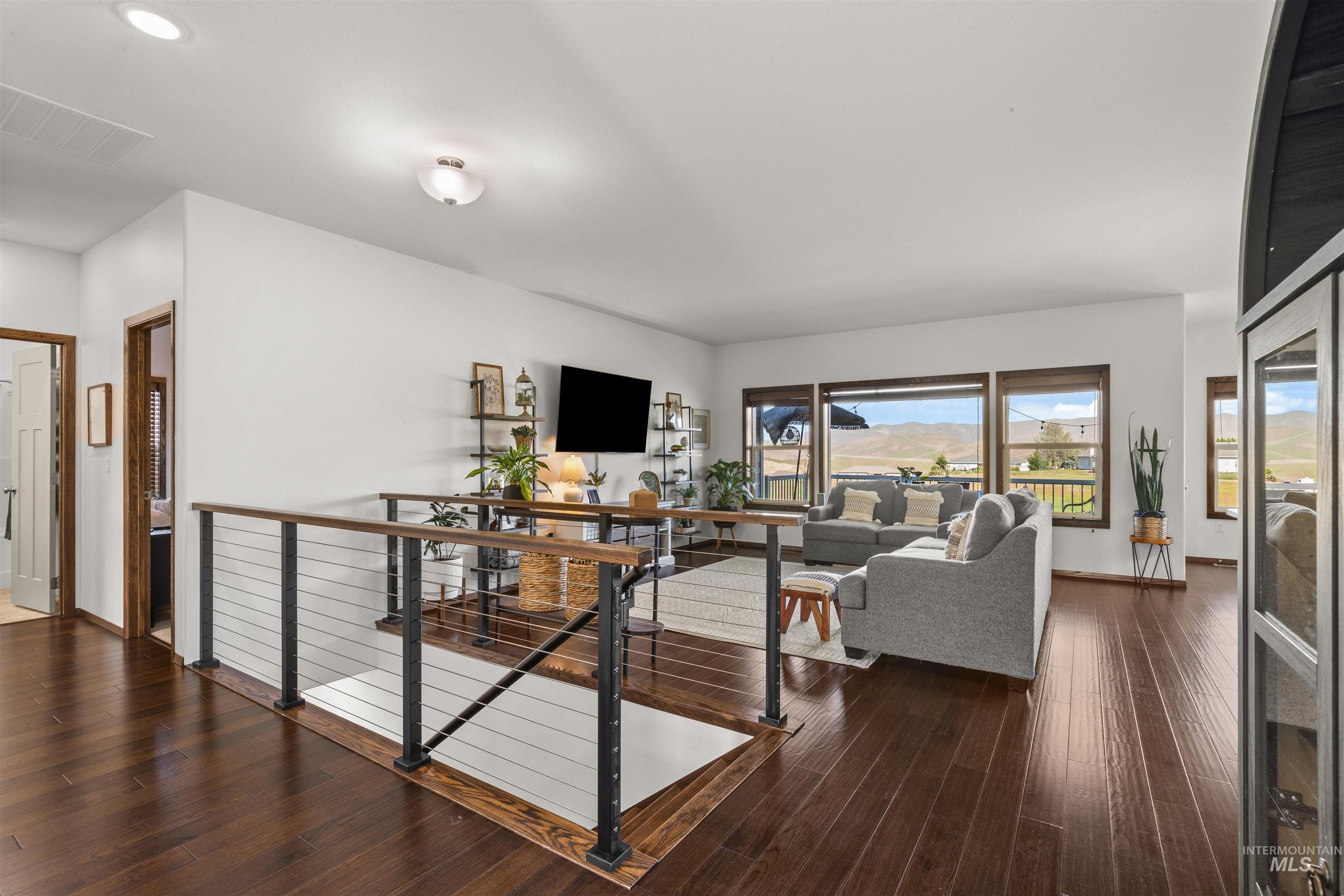 Clarkston, Washington, 99403, United States, 4 Bedrooms Bedrooms, ,3 BathroomsBathrooms,Residential,For Sale,1976590