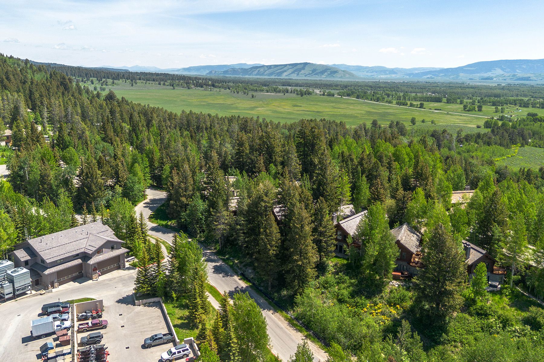 Ski-In Ski-Out Luxury Cabin  Jackson Hole Mountain Resort  Teton Village WY - 物件實景