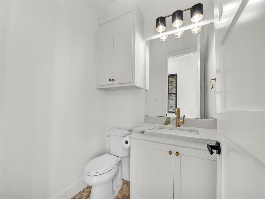 Weatherford, Texas, 76087, United States, 4 Bedrooms Bedrooms, ,4 BathroomsBathrooms,Residential,For Sale,1981455