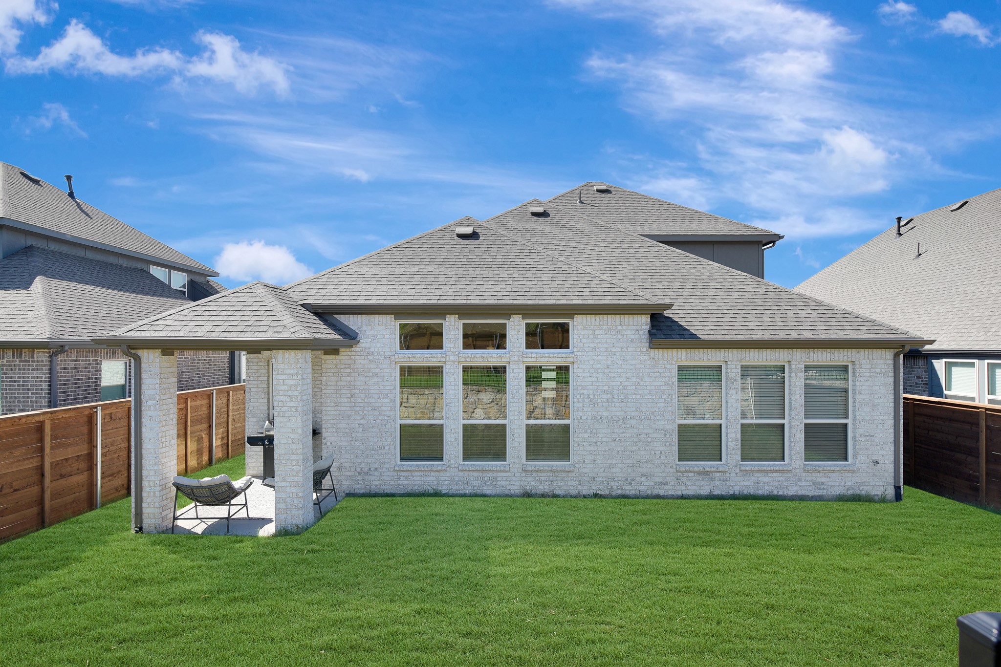 Mesquite, Texas, 75181, United States, 4 Bedrooms Bedrooms, ,3 BathroomsBathrooms,Residential,For Sale,1962301