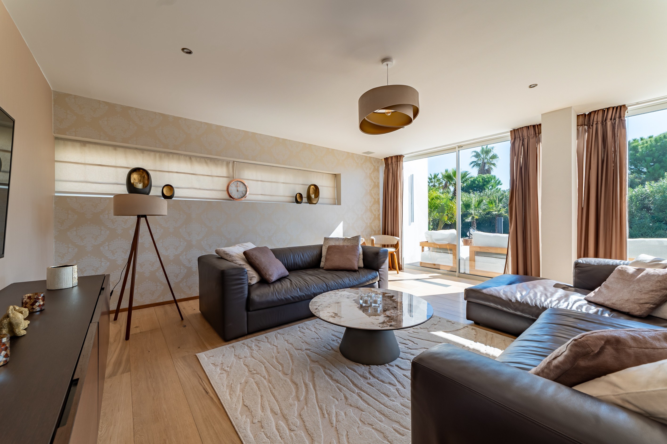  Elegance and transparency are the watchwords of this resolutely contemporary vi… - 物件實景