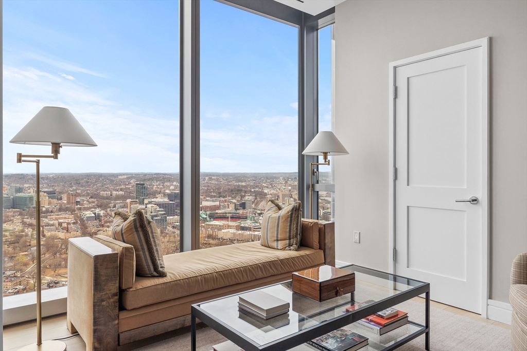 Boston, Massachusetts, 02115, United States, 5 Bedrooms Bedrooms, ,7 BathroomsBathrooms,Residential,For Sale,1688513