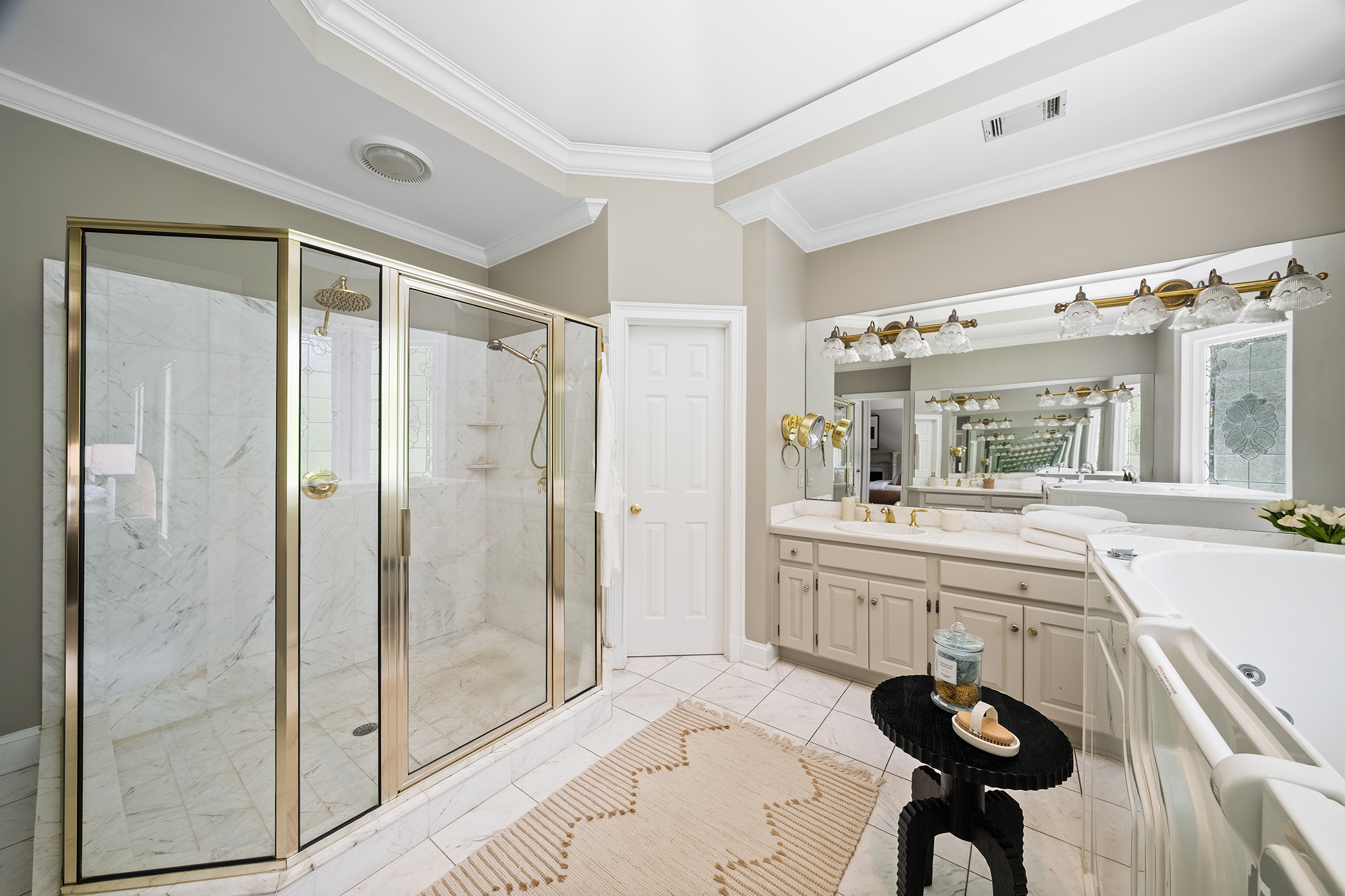 Irreplaceable Estate in One of Atlanta