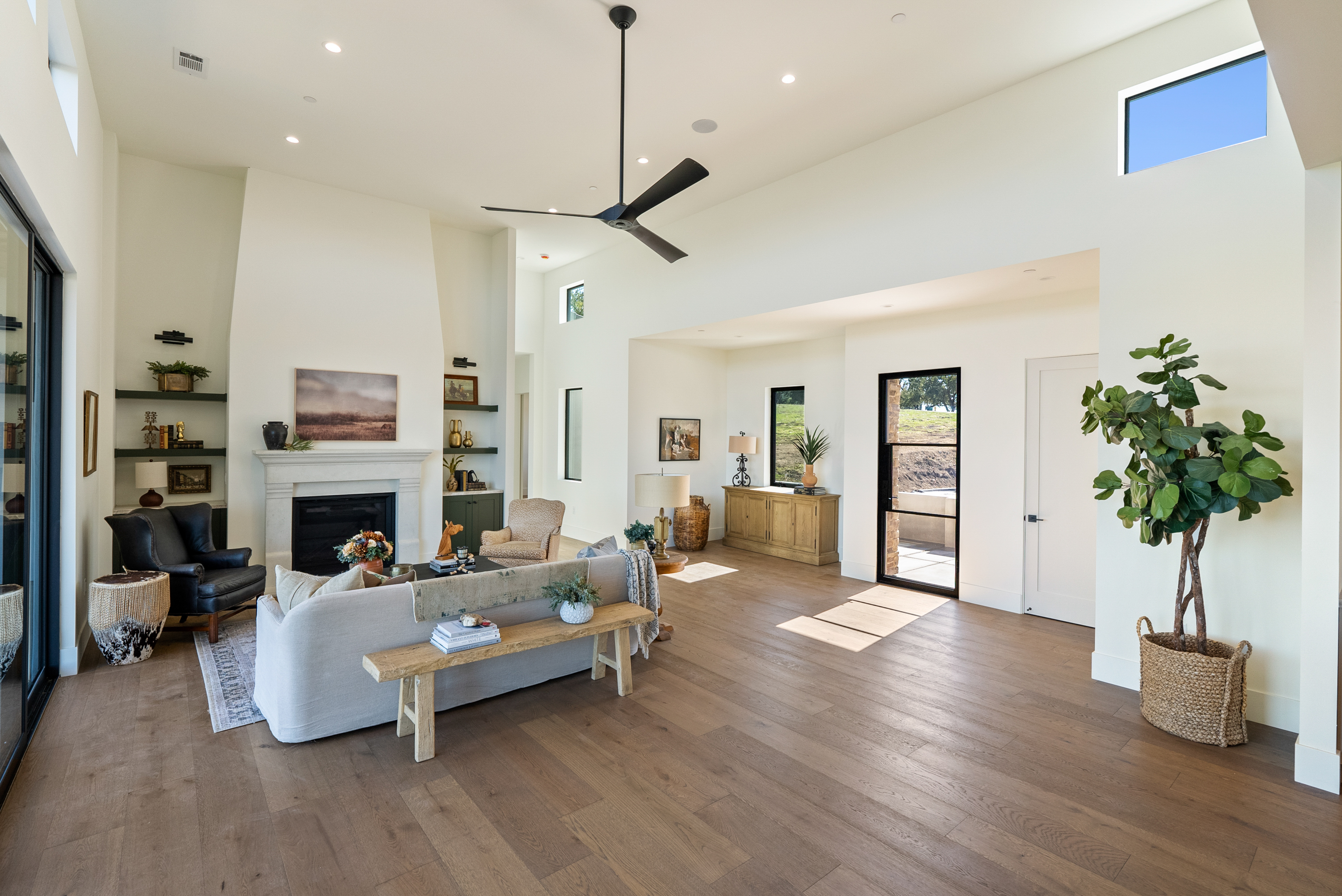  2220 Battering Rock - 物件實景