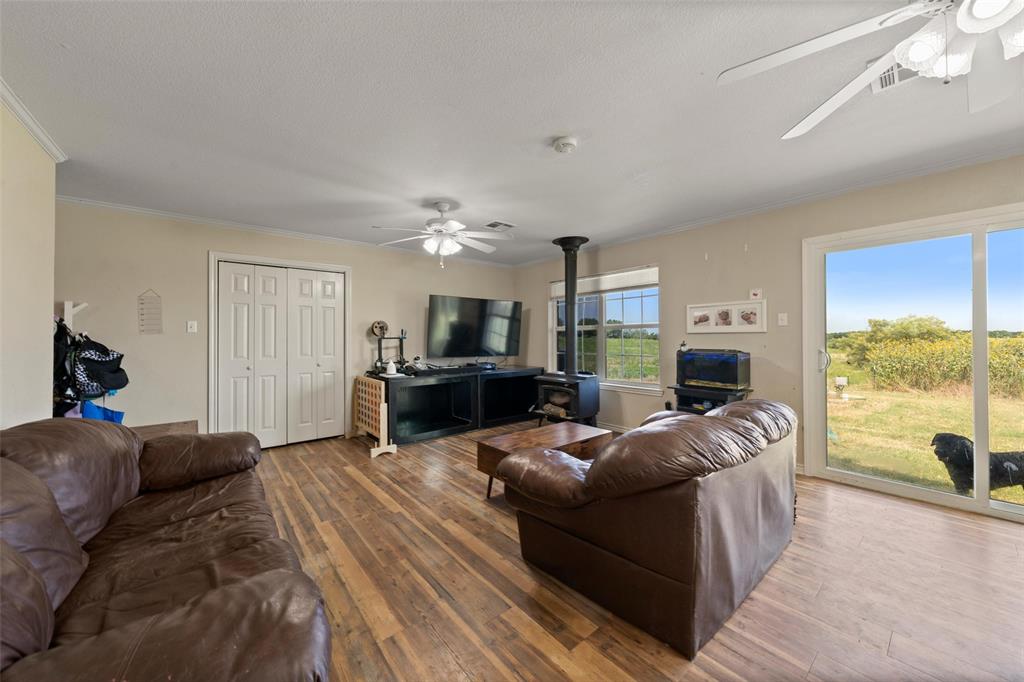 West, Texas, 76691, United States, 3 Bedrooms Bedrooms, ,2 BathroomsBathrooms,Residential,For Sale,1982487