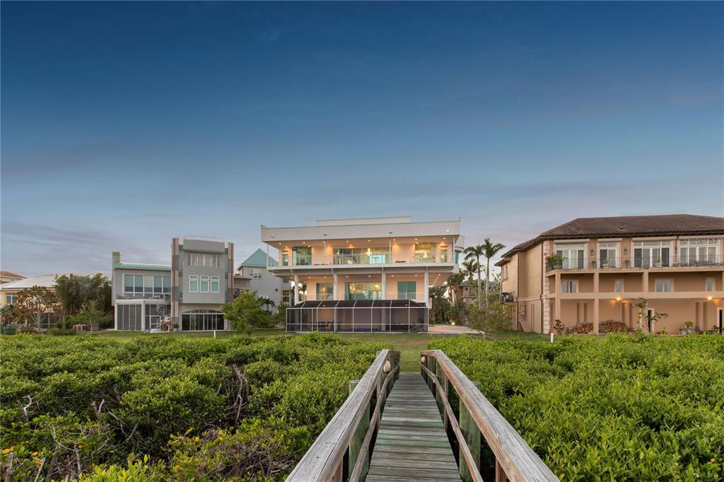Bradenton, Florida, 34210, United States, 4 Bedrooms Bedrooms, ,5 BathroomsBathrooms,Residential,For Sale,1827645