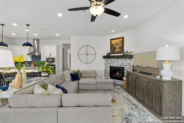 Boerne, Texas, 78006, United States, 3 Bedrooms Bedrooms, ,2 BathroomsBathrooms,Residential,For Sale,1694629
