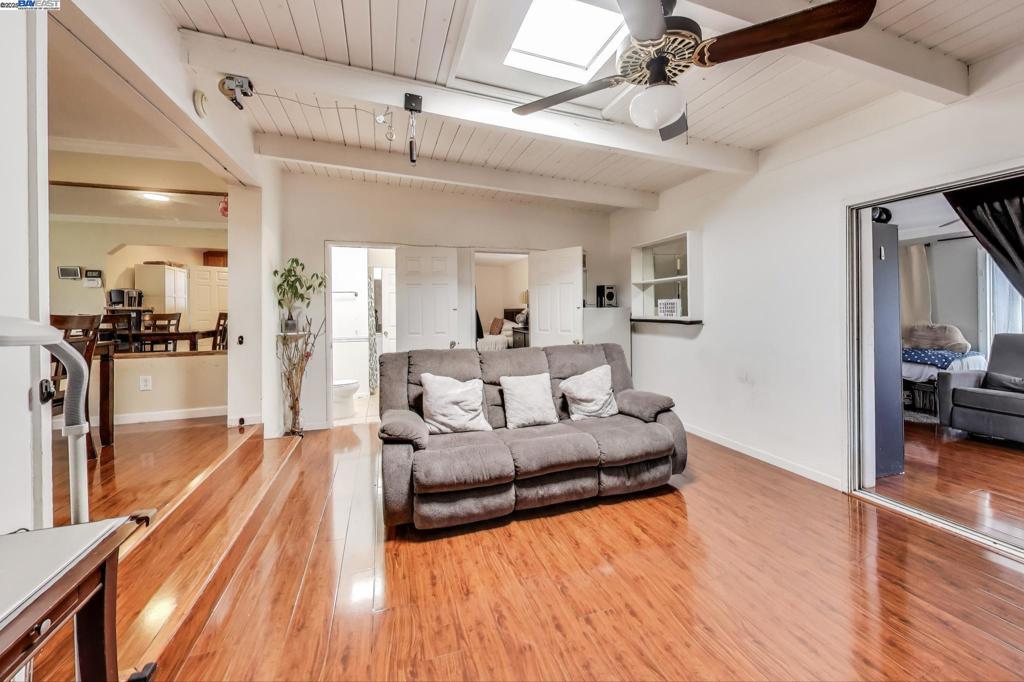 Hayward, California, 94544, United States, 3 Bedrooms Bedrooms, ,2 BathroomsBathrooms,Residential,For Sale,1938339