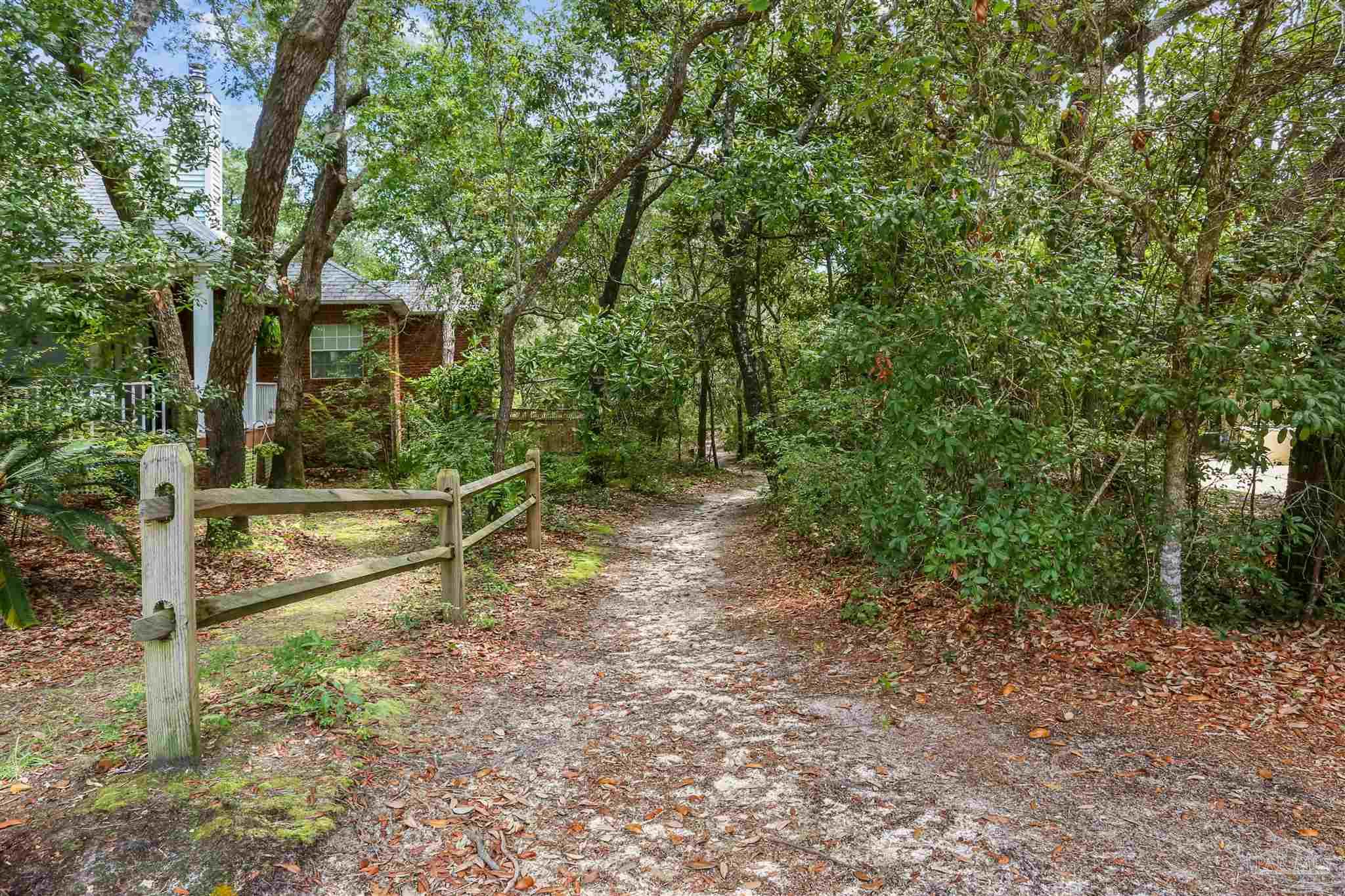 Pensacola, Florida, 32507, United States, 4 Bedrooms Bedrooms, ,4 BathroomsBathrooms,Residential,For Sale,1913346