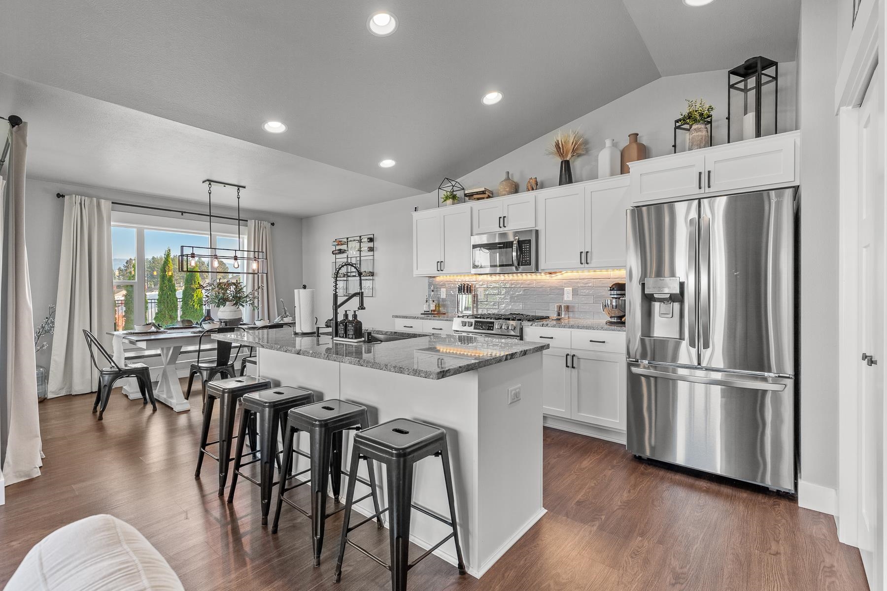 Greenacres, Washington, 99016, United States, 3 Bedrooms Bedrooms, ,2 BathroomsBathrooms,Residential,For Sale,1988561