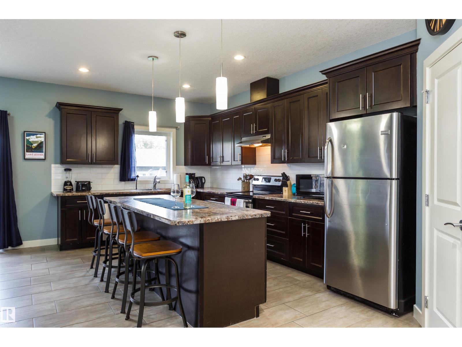 EDMONTON, Alberta, T5R 1N1, CA, 5 Bedrooms Bedrooms, ,3 BathroomsBathrooms,Residential,For Sale,1913571