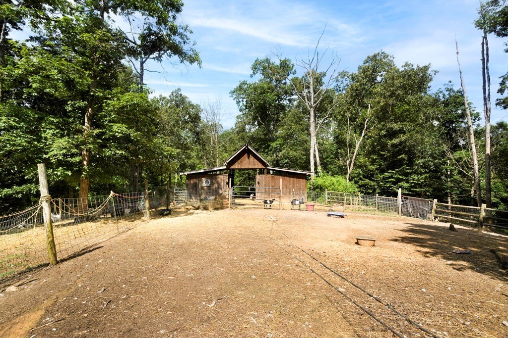 Blairsville, Georgia, 30512, United States, 3 Bedrooms Bedrooms, ,3 BathroomsBathrooms,Residential,For Sale,1889630