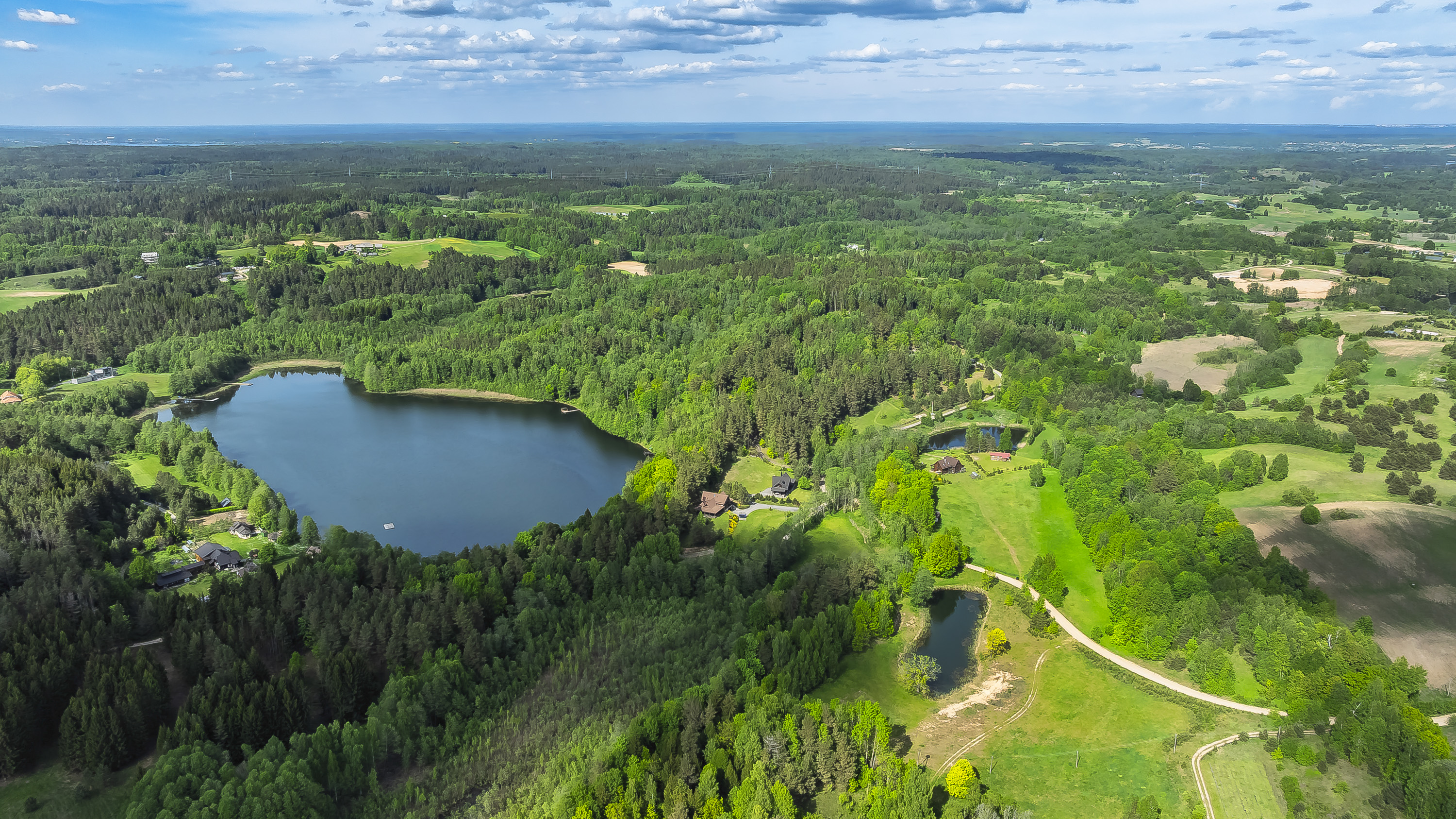  Spacious land plot in a picturesque location by the lake - 物件實景