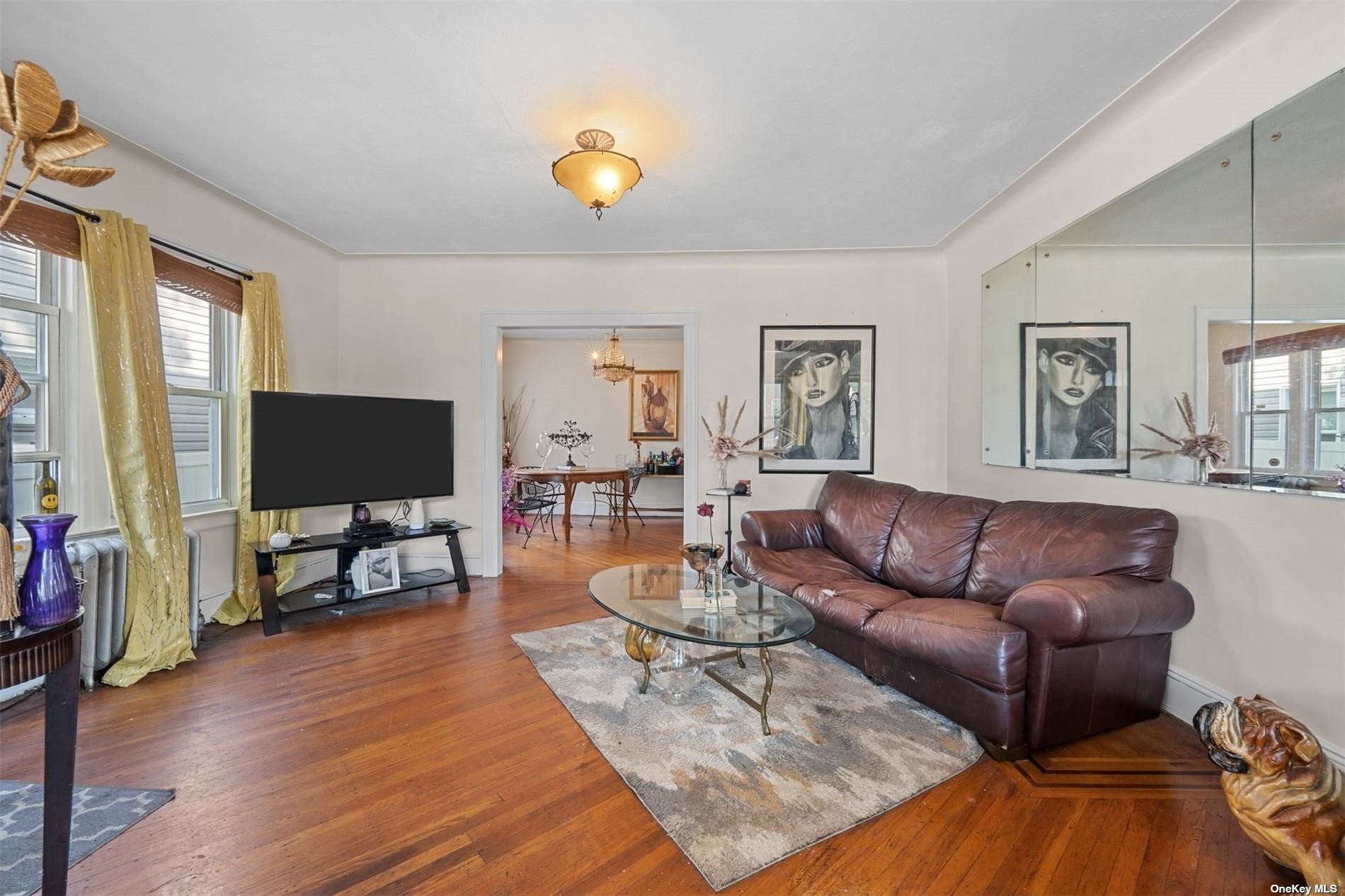 Hollis, New York, 11423, United States, 3 Bedrooms Bedrooms, ,2 BathroomsBathrooms,Residential,For Sale,1931639