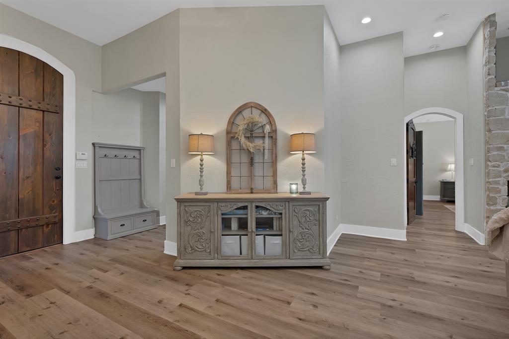 Gunter, Texas, 75058, United States, 4 Bedrooms Bedrooms, ,3 BathroomsBathrooms,Residential,For Sale,1926422