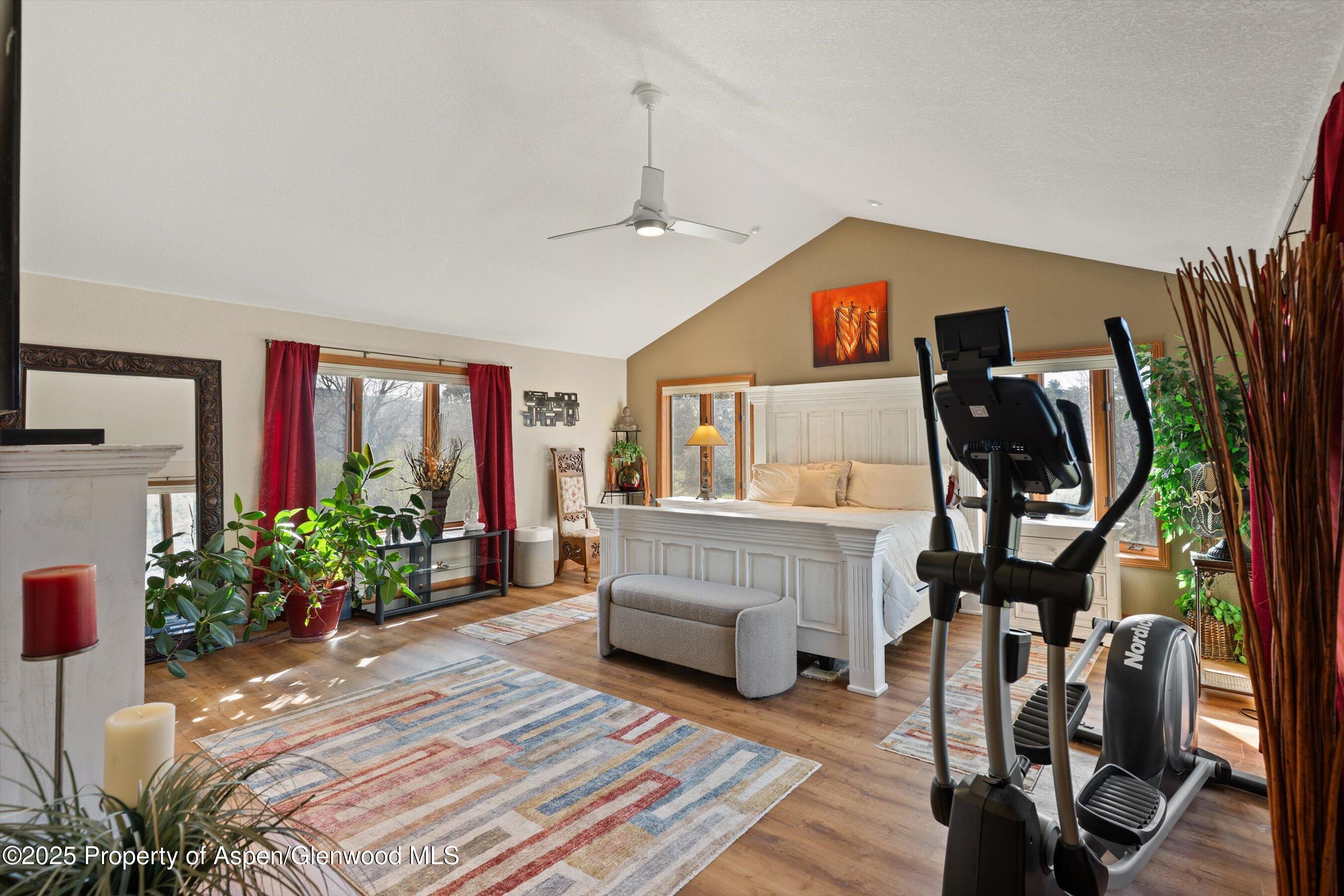 Glenwood Springs, Colorado, 81601, United States, 4 Bedrooms Bedrooms, ,5 BathroomsBathrooms,Residential,For Sale,1804908